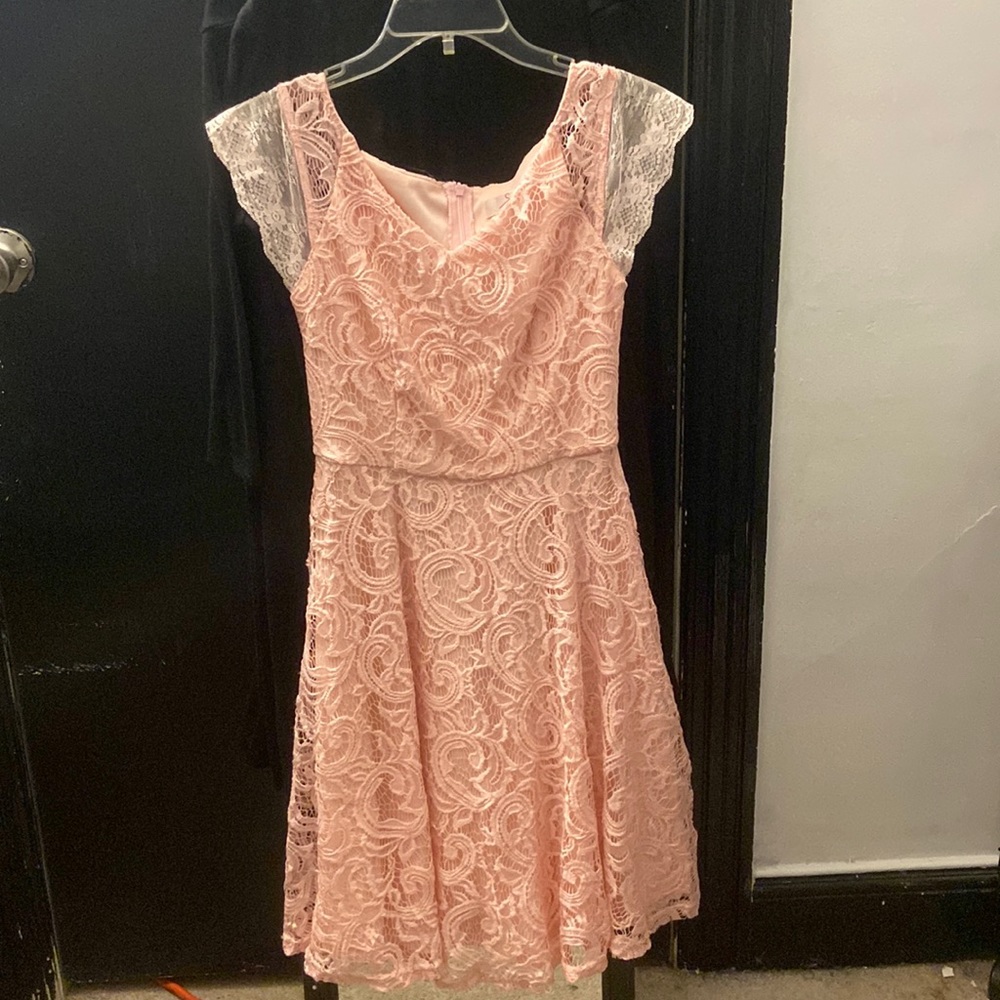 Dressystar dress size XS light pink all lace